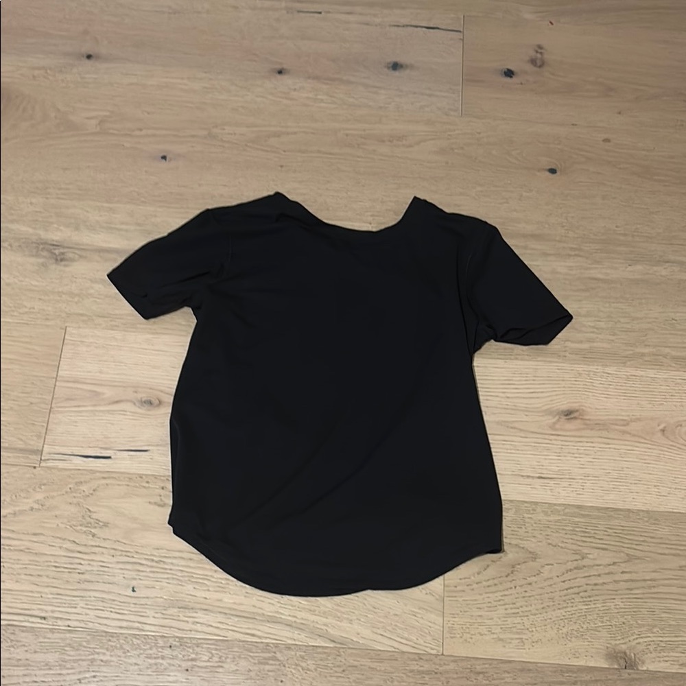 Lululemon Athletica Black Short Sleeve Tee
